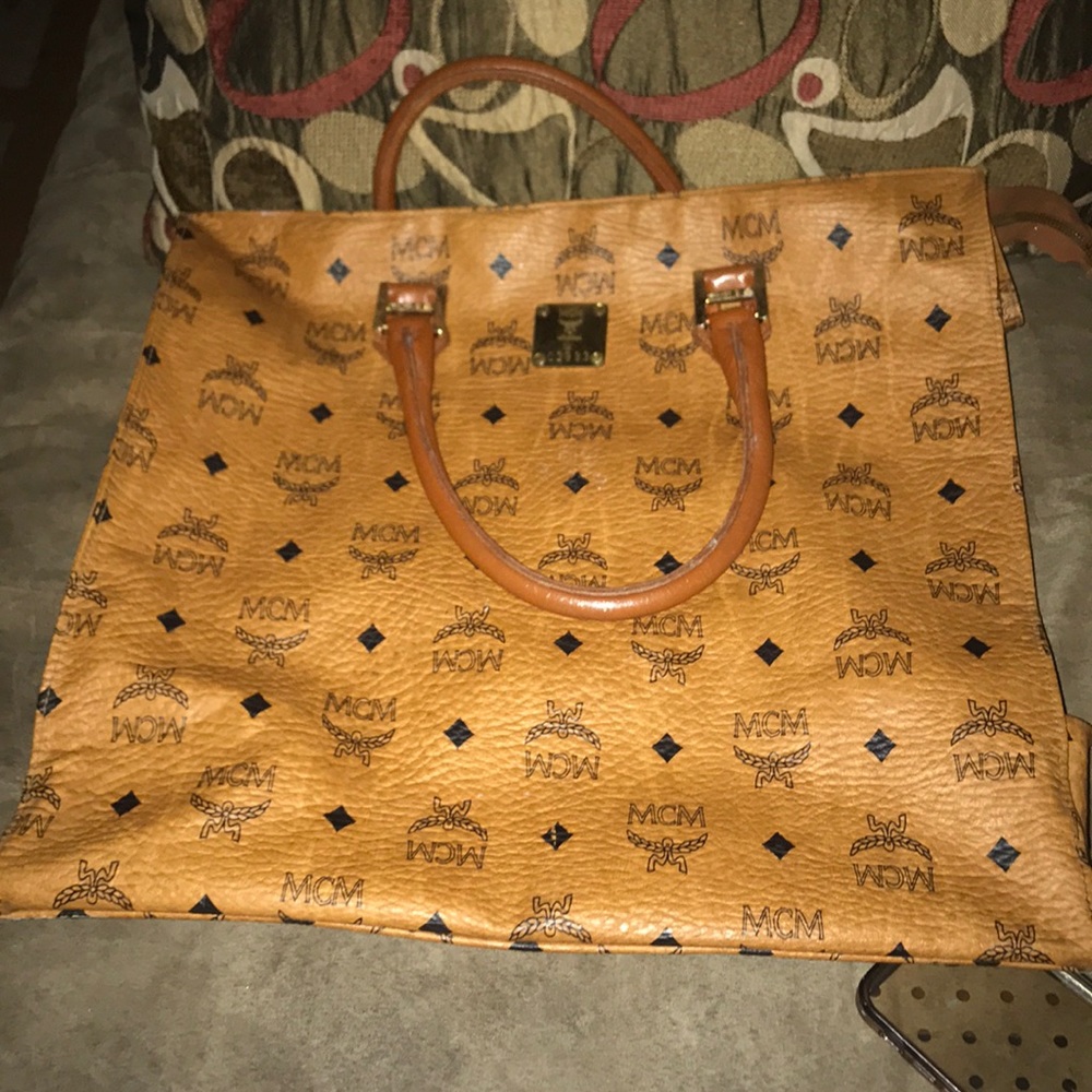 this bag is not for sale it’s trade do not bye it - Picture 7 of 8